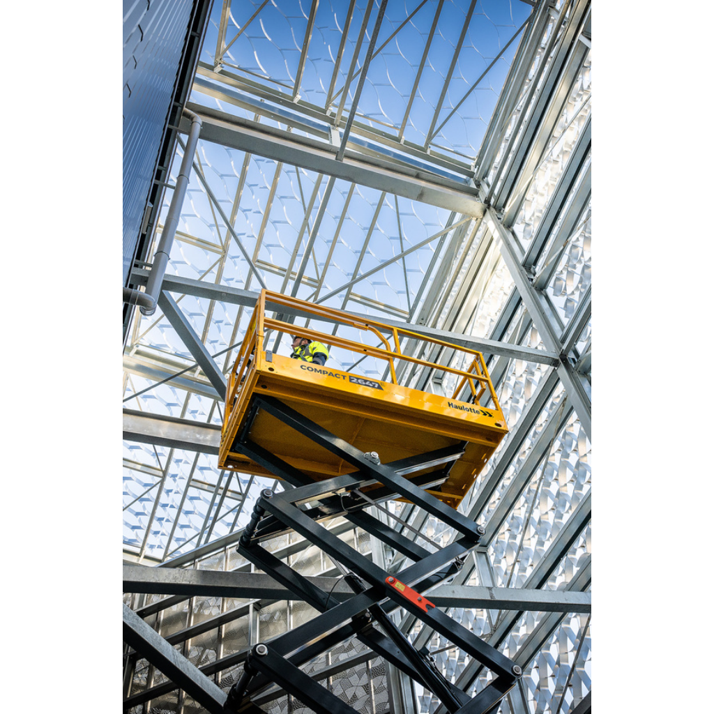 Haulotte Compact 2647E Scissor Lift 32.25 ft