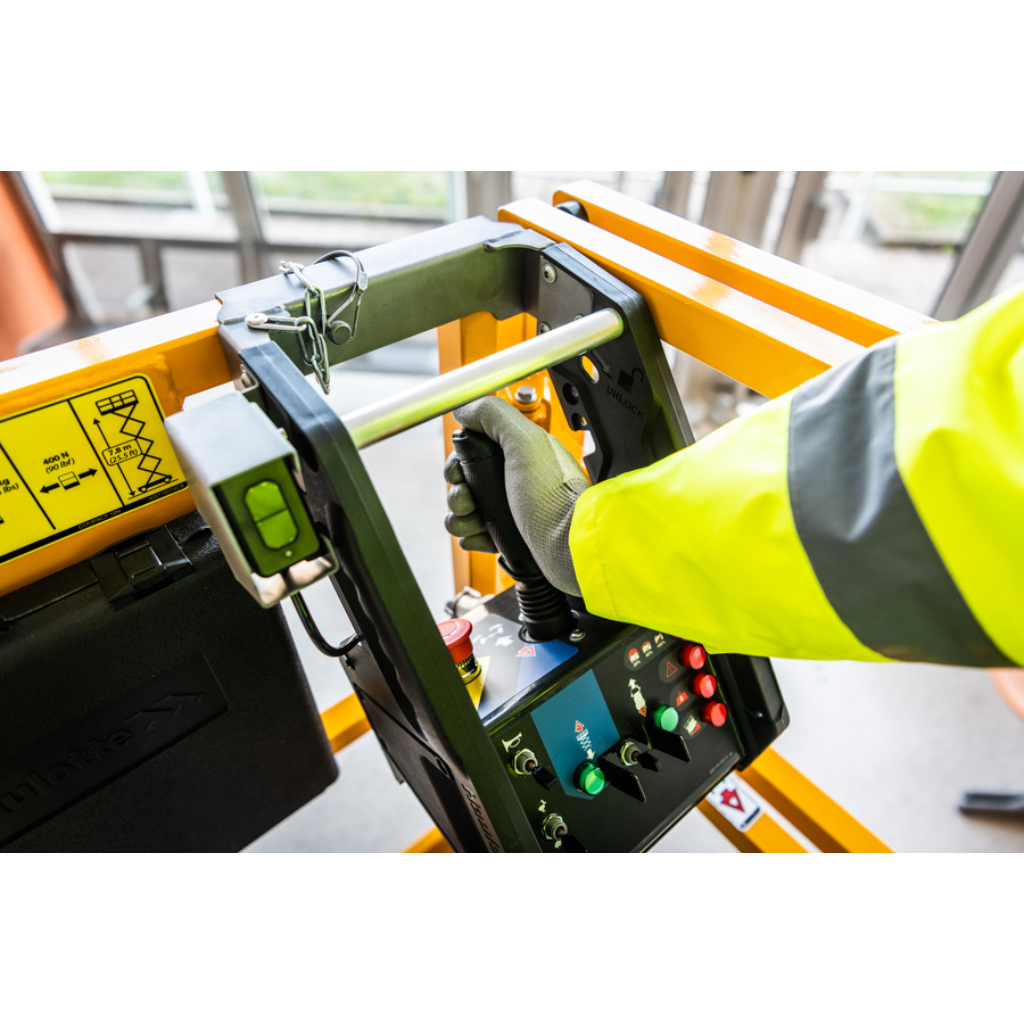 Haulotte Compact 2647E Scissor Lift 32.25 ft