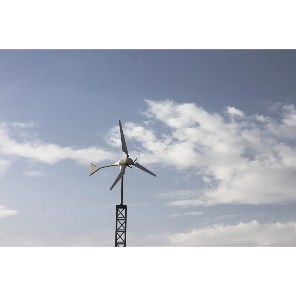 Ryse E3 Wind Turbine 3 kWp Grid Connected, 1 phase 50/60 Hz 220V E3GVI3220