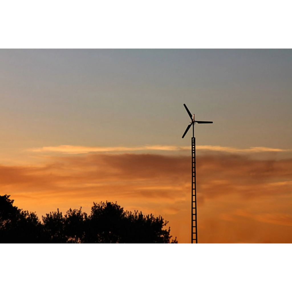 Ryse E3 Wind Turbine 3 kWp Grid Connected, 1 phase 50/60 Hz 100V E3GVI3110